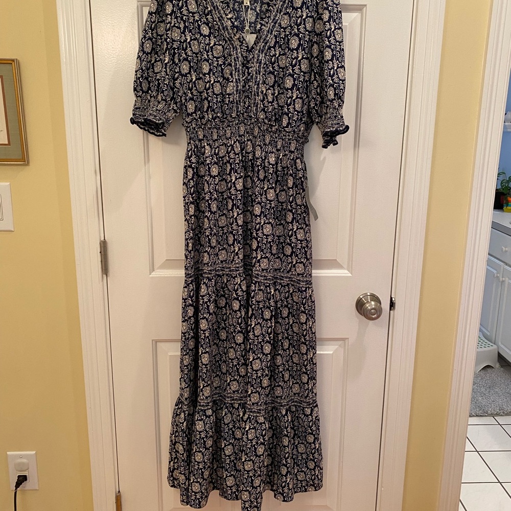 Max Studio Navy and White Floral Maxi Dress